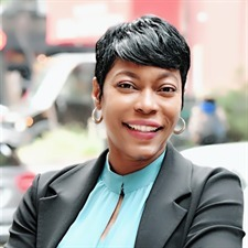 Eugenia Adams Agent Photo